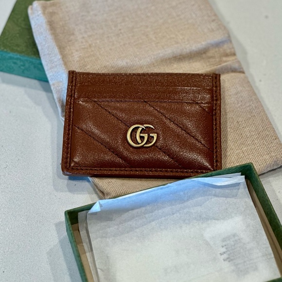 New Authentic Gucci Marmont Brown Matellase Chevron Leather Cardholder - Picture 8 of 11